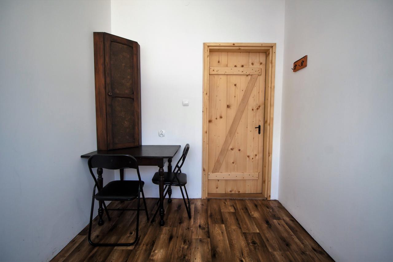 Ostello Kremenaros Ustrzyki Górne Esterno foto